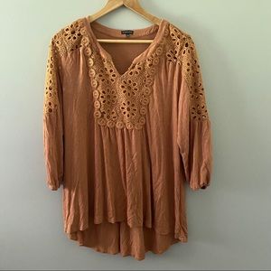 Hannah eyelet blouse size L